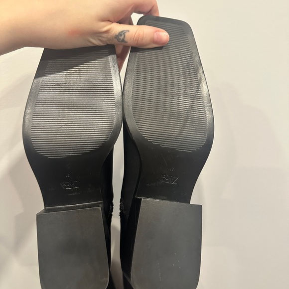 NWT Over the knee, stretch material , fitted, square toe, tech foam insole - Picture 5 of 9